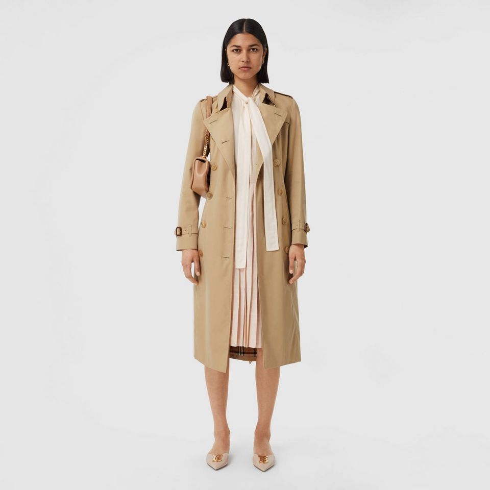 Fashion Icon: The Trench Coat from the Battle Field to Audrey Hepburn ...